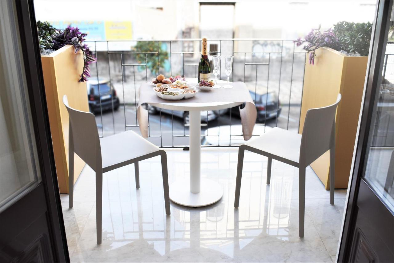 Catania Living Rooms Exterior photo